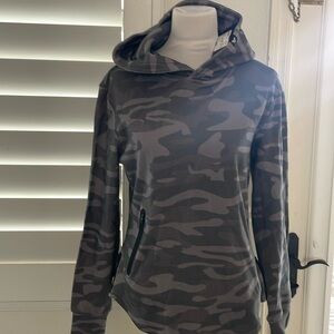 Ladies camo hoodie